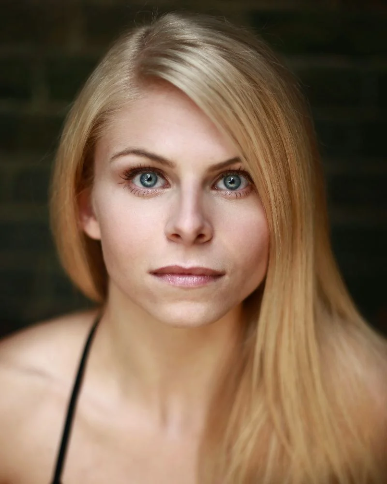 Siddy Holloway Real Name — The Story Behind the Name siddy holloway real name